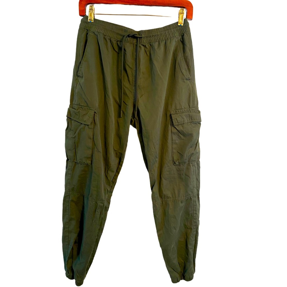 Forever 21 Army Green Sateen Coated Cargo Pants Size Men S